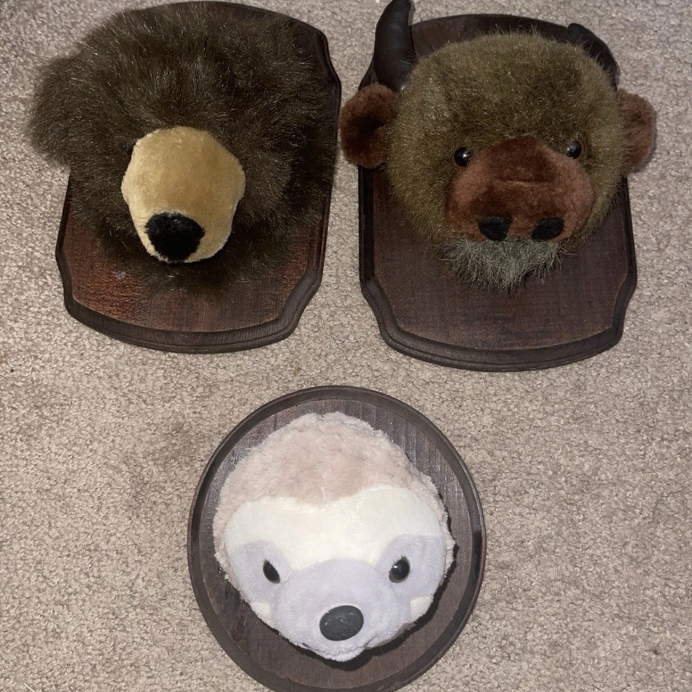 Plush mounted animal heads. Kids room - cabin  humor